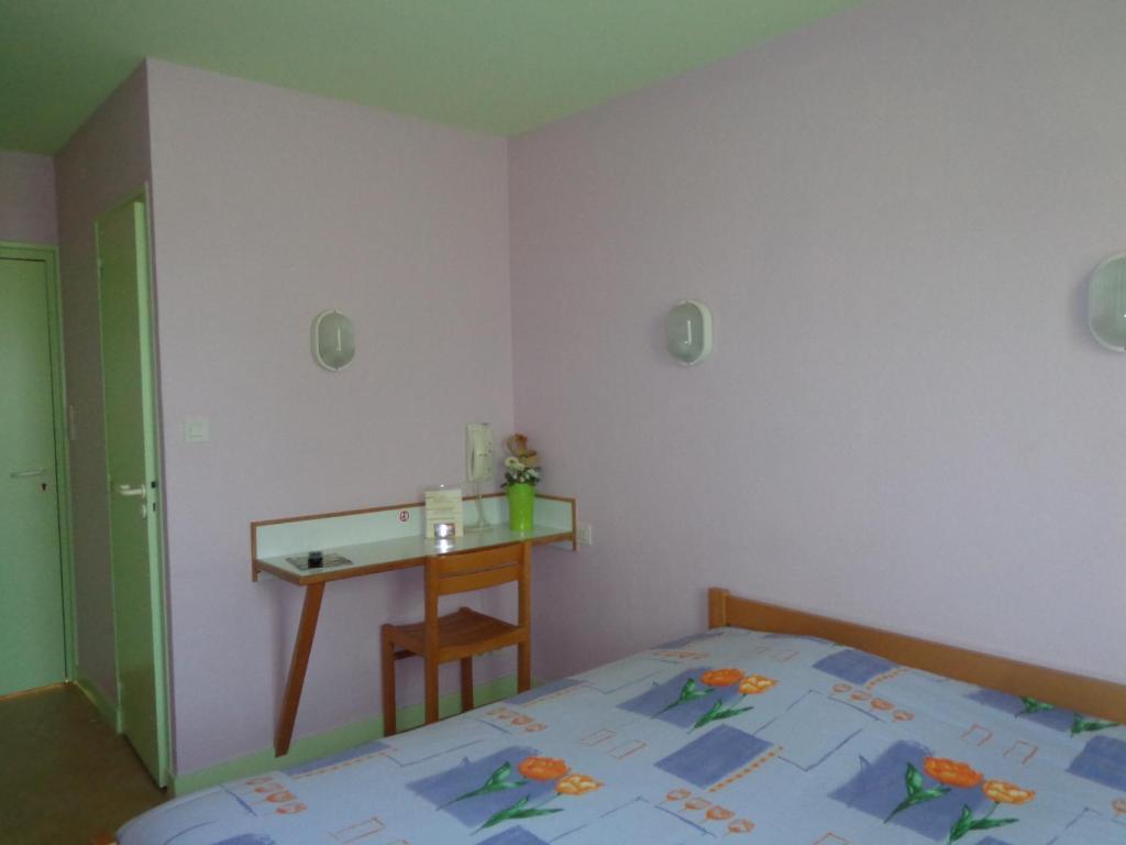 Hotel Le Bretagne Louvigne-de-Bais Екстер'єр фото
