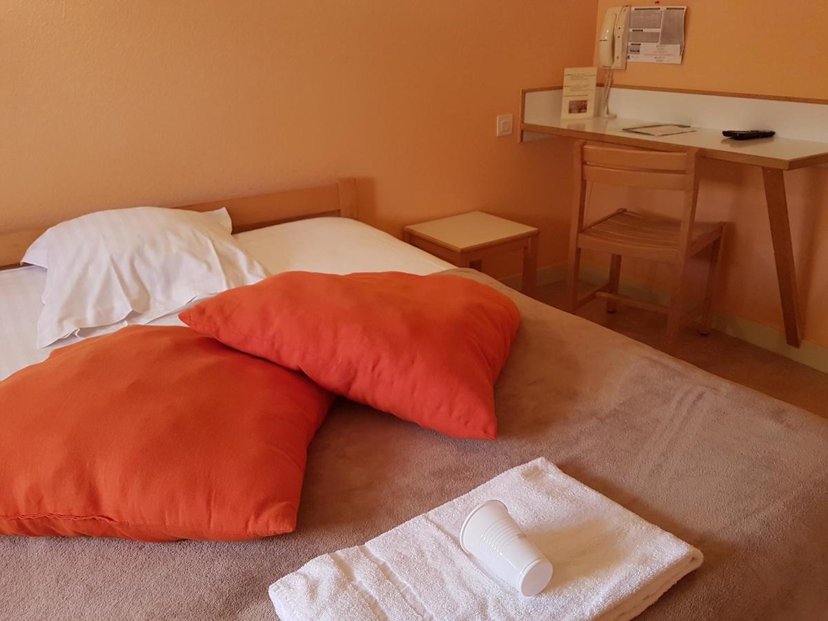 Hotel Le Bretagne Louvigne-de-Bais Екстер'єр фото