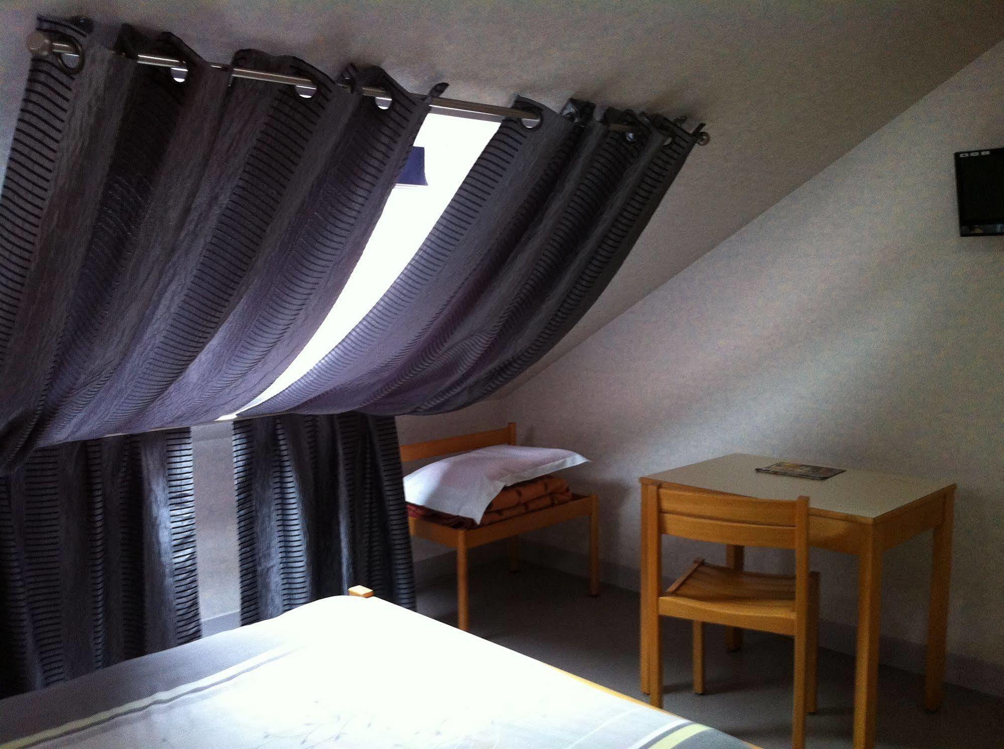Hotel Le Bretagne Louvigne-de-Bais Екстер'єр фото