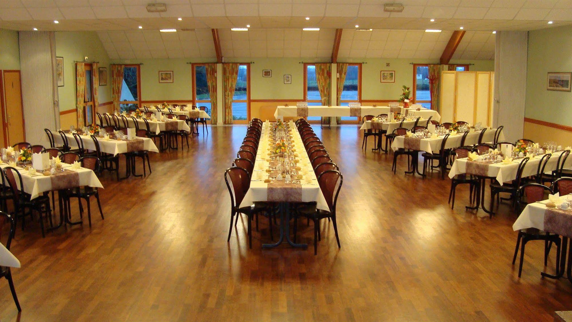 Hotel Le Bretagne Louvigne-de-Bais Екстер'єр фото